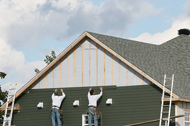 Professional Siding Installation technician working in Newark, OH